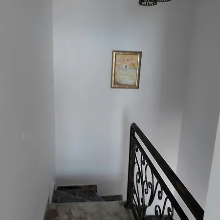 Apartment Akrotiriya *